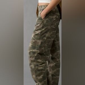 American Eagle stretch Barrel Cargo Pants